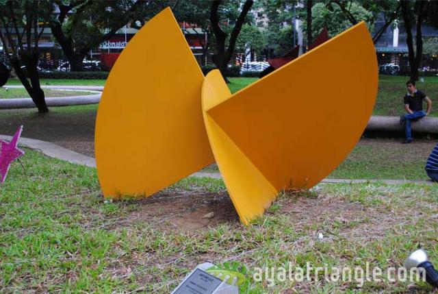 Homage to Luis Feito - Ayala Triangle Gardens